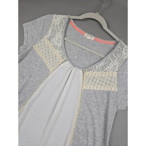 Skylar + Jade Gray Mixed Media Lace Chiffon Boho Top Medium T0754-AAA